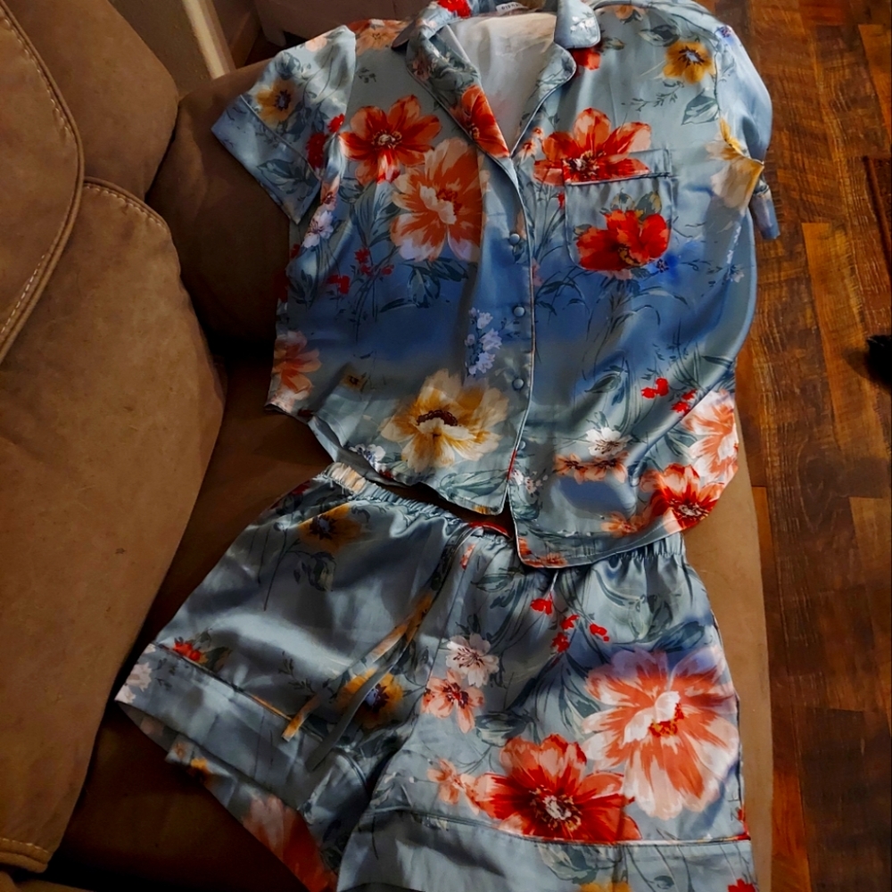2 peice lounge set